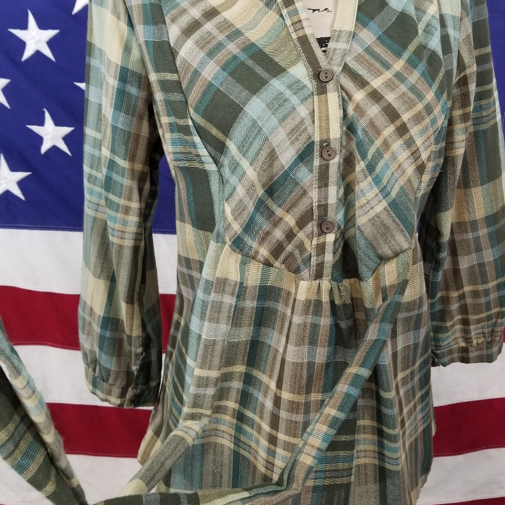 Forever XXI Flowy Top Plaid Green Small